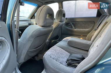Хэтчбек Mazda 626 1991 в 