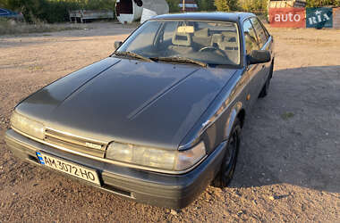 Хэтчбек Mazda 626 1988 в 