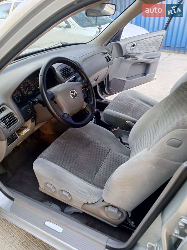 Універсал Mazda 626 2001 в Києві