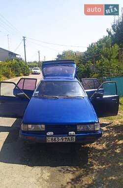 Хэтчбек Mazda 626 1986 в Лозоватке