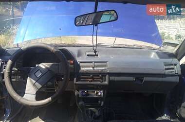 Хэтчбек Mazda 626 1986 в 