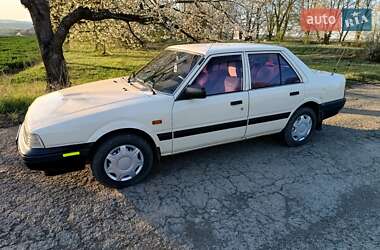 Седан Mazda 626 1987 в 
