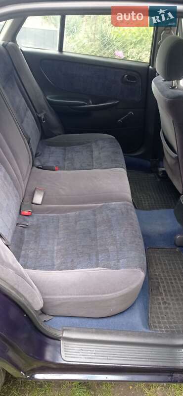 Хетчбек Mazda 626 1997 в Бродах