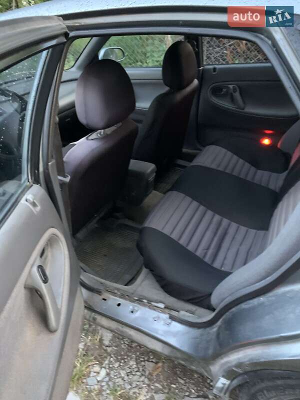 Седан Mazda 626 1993 в Борщеве фото 3 Седан Mazda 626 1993 в Борщеве