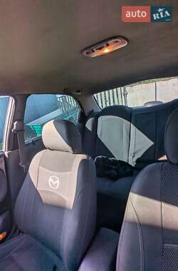 Седан Mazda 626 1996 в 