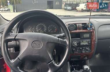 Хэтчбек Mazda 626 1998 в 