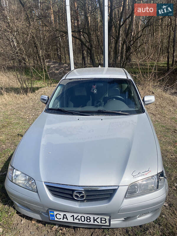 Хетчбек Mazda 626 2001 в 