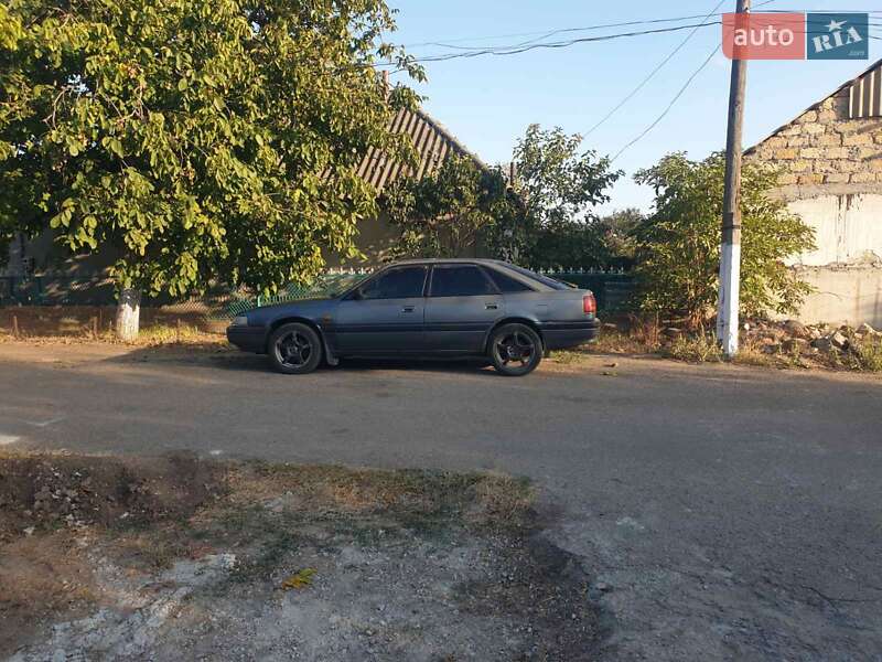 Хетчбек Mazda 626 1991 в Арцизові фото 3 Хетчбек Mazda 626 1991 в Арцизові