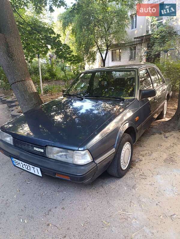 Седан Mazda 626 1986 в Одессе