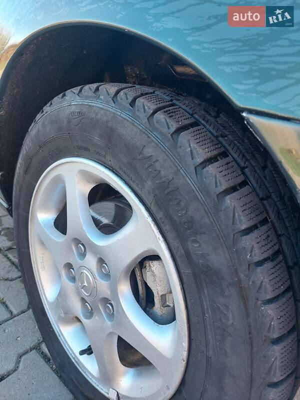 Седан Mazda 626 1997 в Липовце