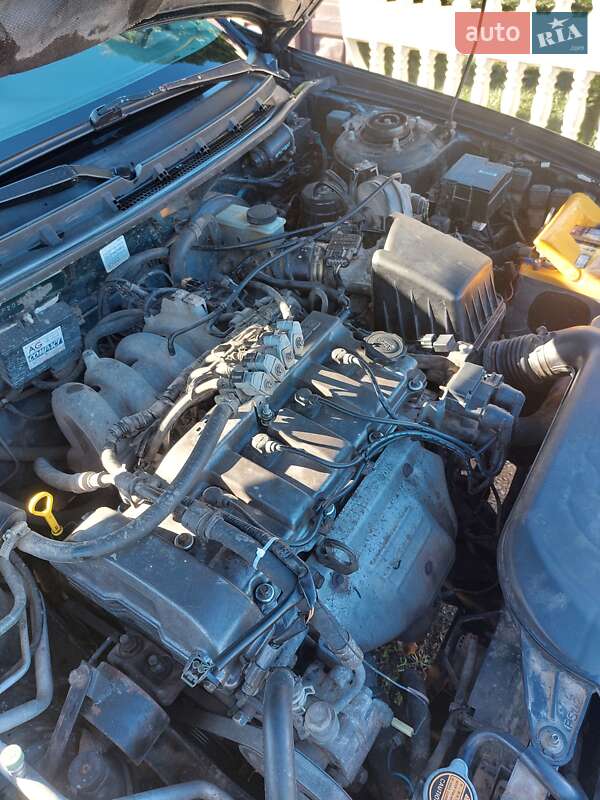 Седан Mazda 626 1997 в Липовце