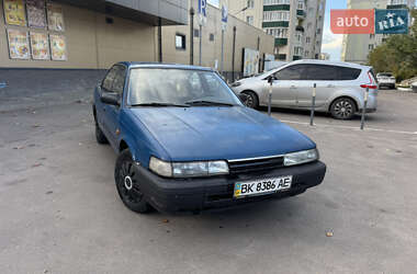 Седан Mazda 626 1990 в Рівному