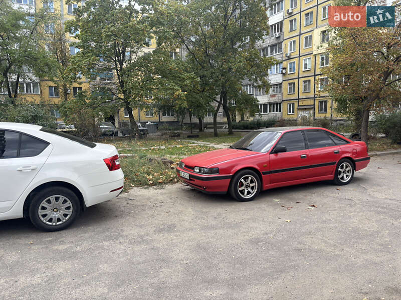 Хэтчбек Mazda 626 1989 в Днепре