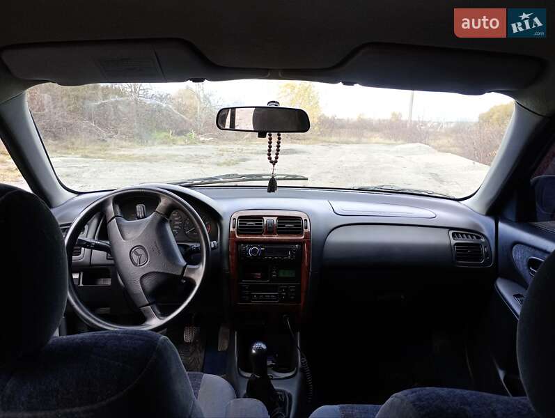 Седан Mazda 626 1999 в Старокостянтинові