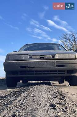 Седан Mazda 626 1989 в Великому Бурлуку