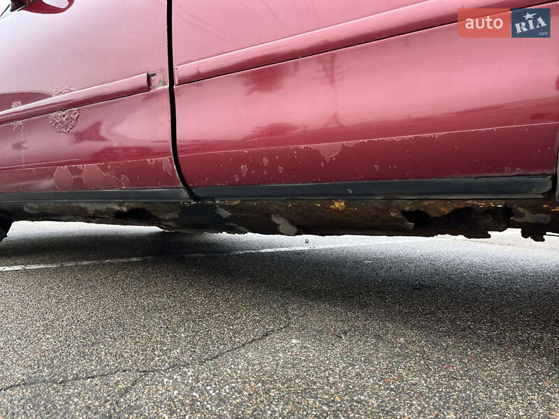 Седан Mazda 626 1995 в Києві