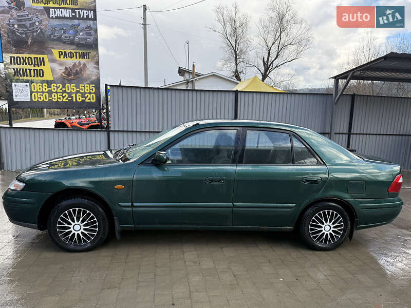 Седан Mazda 626 1997 в Верховине