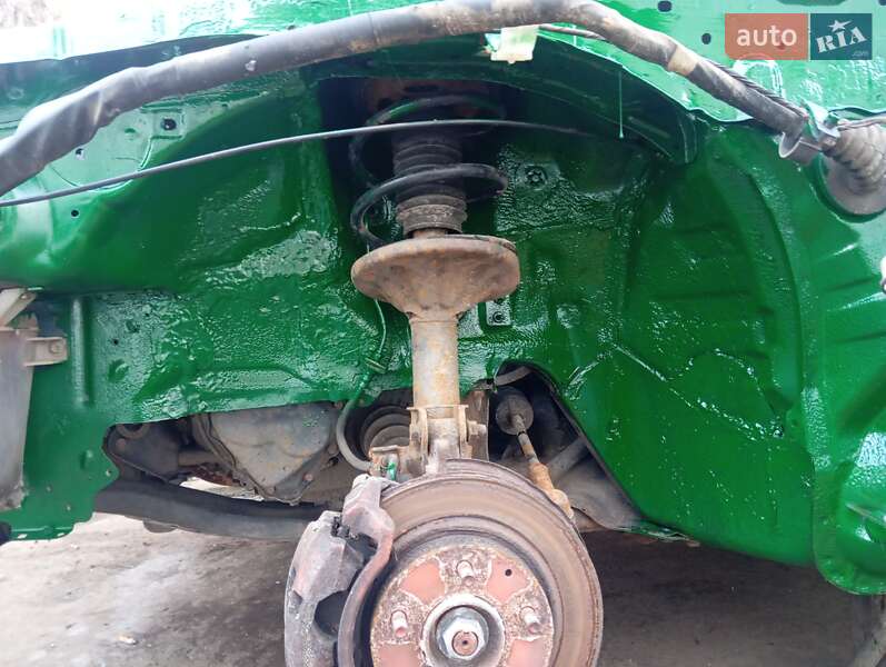 Седан Mazda 626 1995 в Клевані