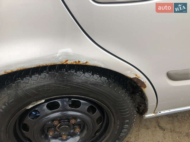 Седан Mazda 626 1998 в Самборе