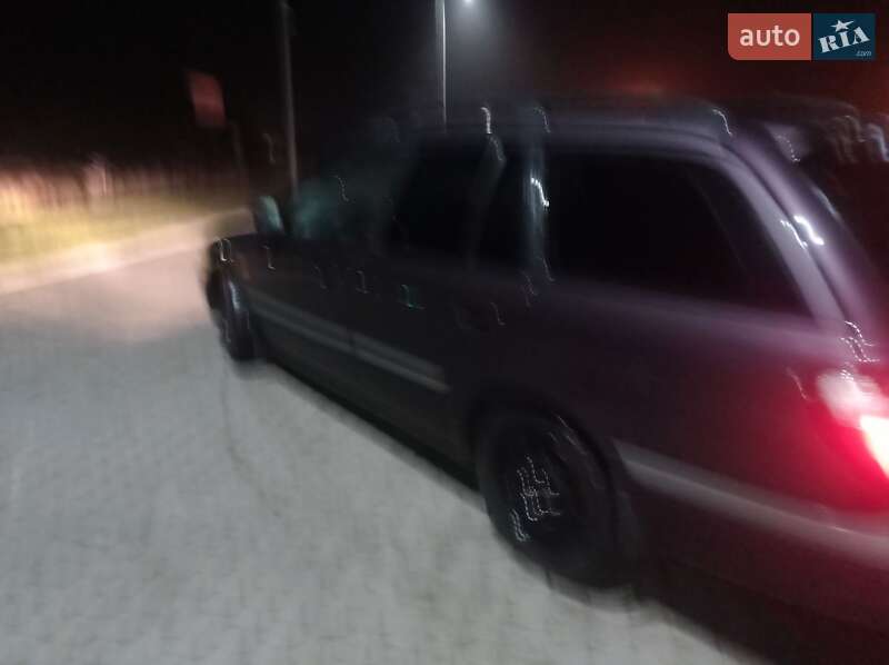Універсал Mazda 626 1998 в Львові