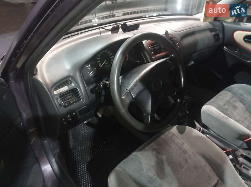 Універсал Mazda 626 1998 в Львові