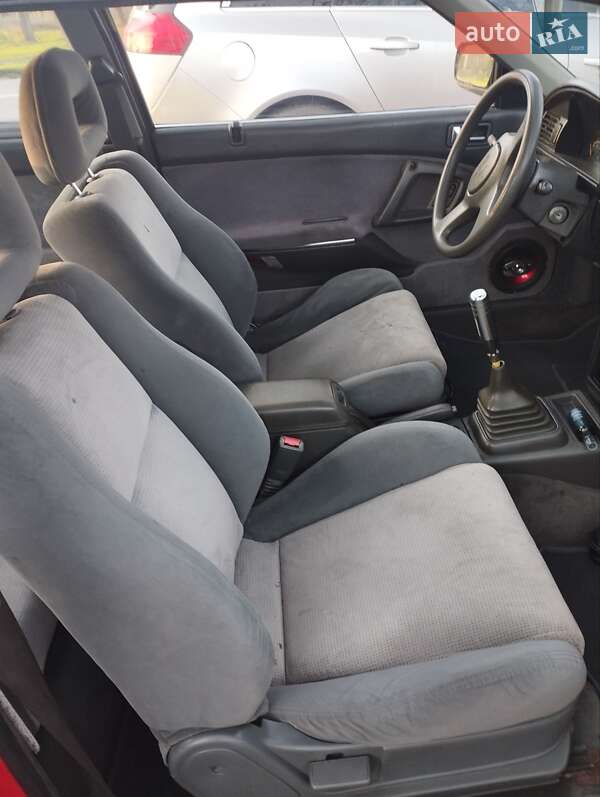 Купе Mazda 626 1990 в Кривом Роге