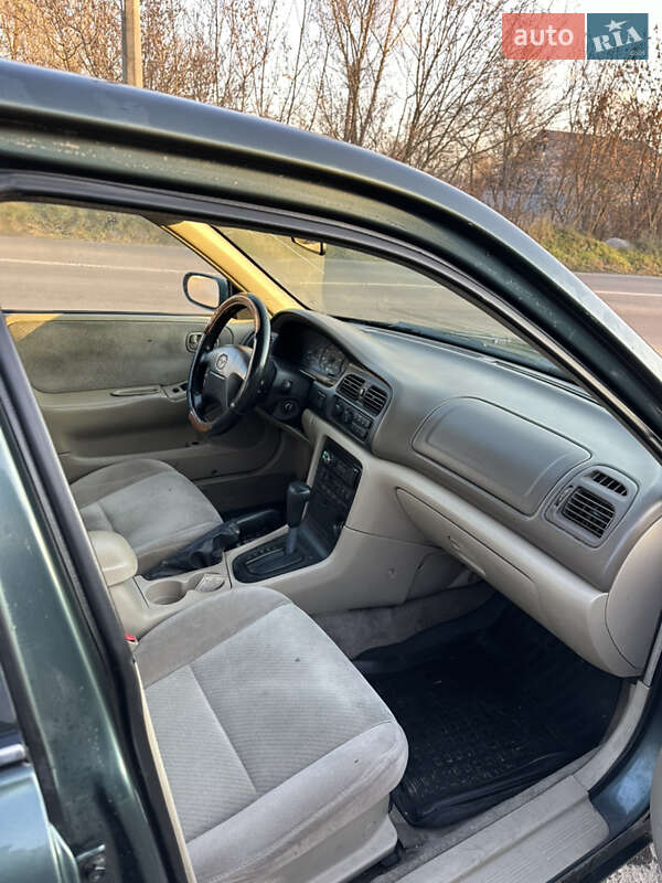 Седан Mazda 626 1999 в Києві