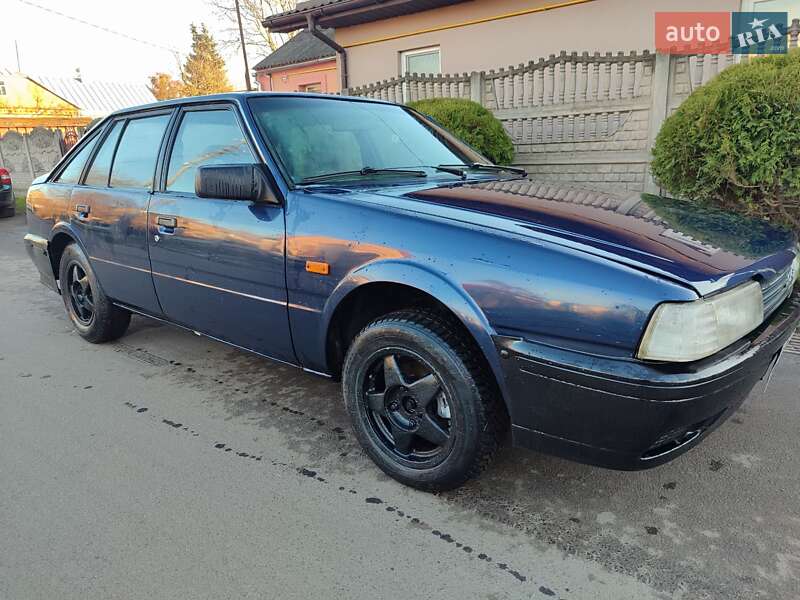 Хэтчбек Mazda 626 1986 в Луцке