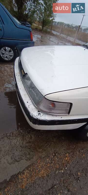 Седан Mazda 626 1987 в Одессе