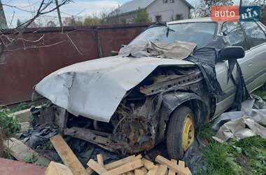 Хетчбек Mazda 626 1989 в Чернівцях