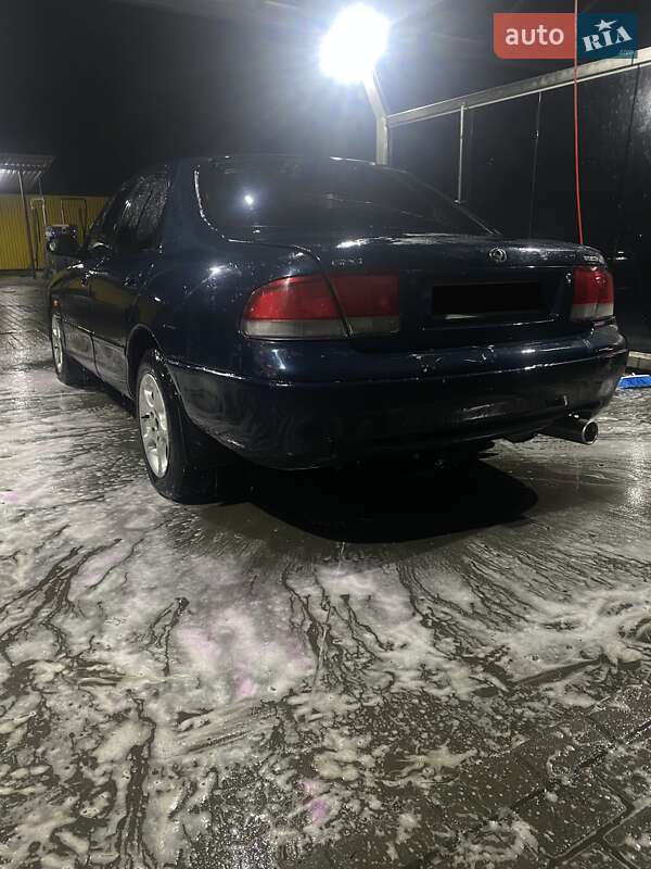 Седан Mazda 626 1995 в Шепетівці