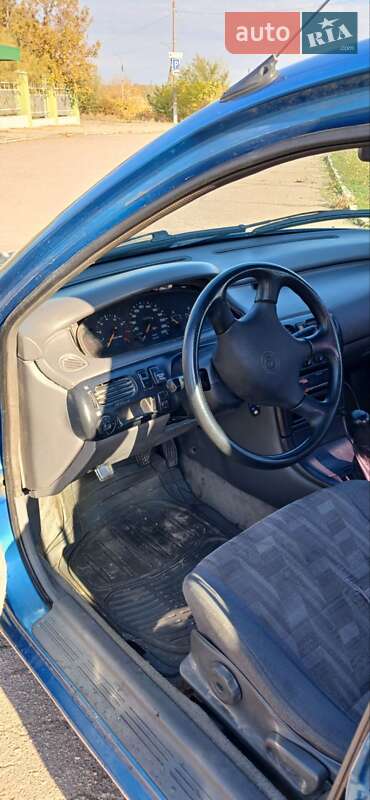 Хетчбек Mazda 626 1992 в Херсоні