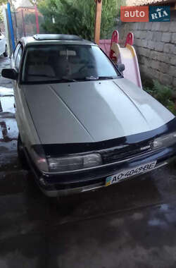 Седан Mazda 626 1991 в Ужгороде