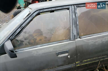 Седан Mazda 626 1986 в Хмельницком