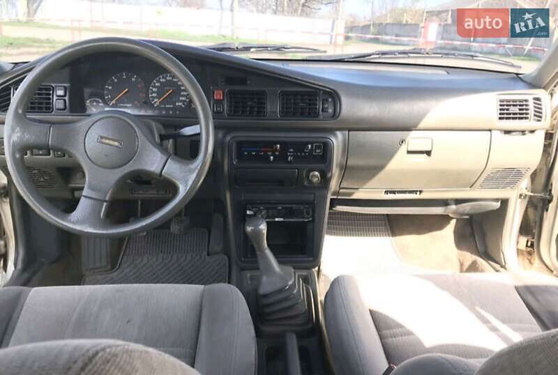 Хэтчбек Mazda 626 1992 в Верхней Сыроватке фото 8 Хэтчбек Mazda 626 1992 в Верхней Сыроватке