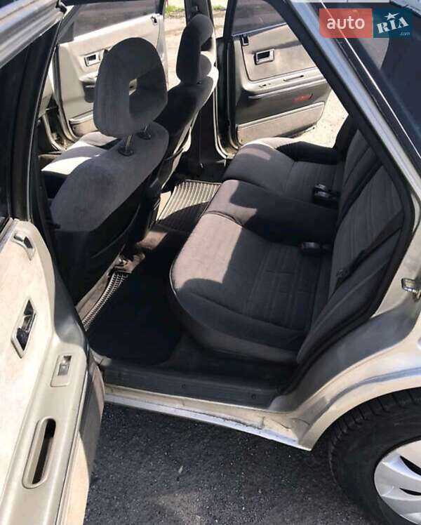 Хэтчбек Mazda 626 1992 в Верхней Сыроватке фото 6 Хэтчбек Mazda 626 1992 в Верхней Сыроватке