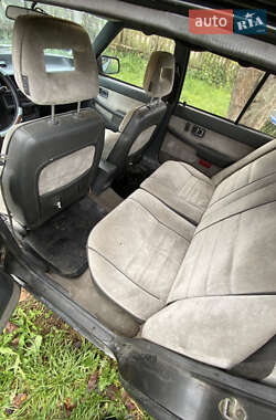 Хэтчбек Mazda 626 1986 в Коростене