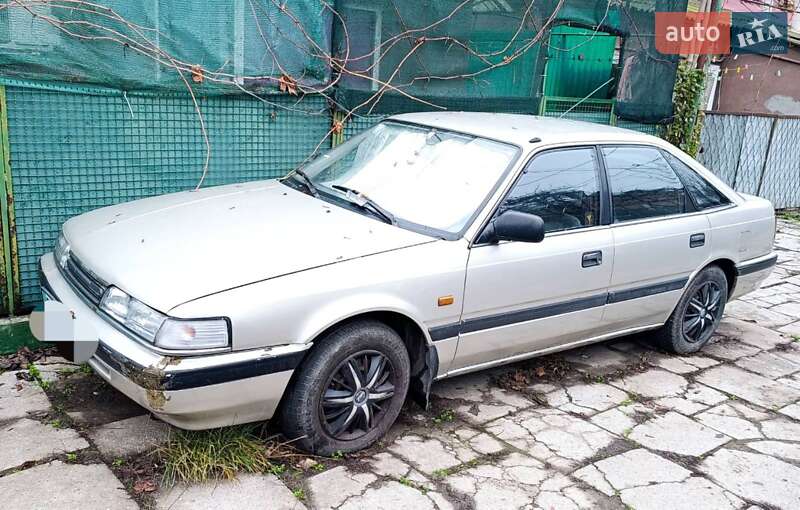 Хэтчбек Mazda 626 1987 в Одессе