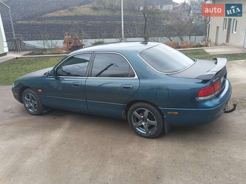 Седан Mazda 626 1994 в Снятине