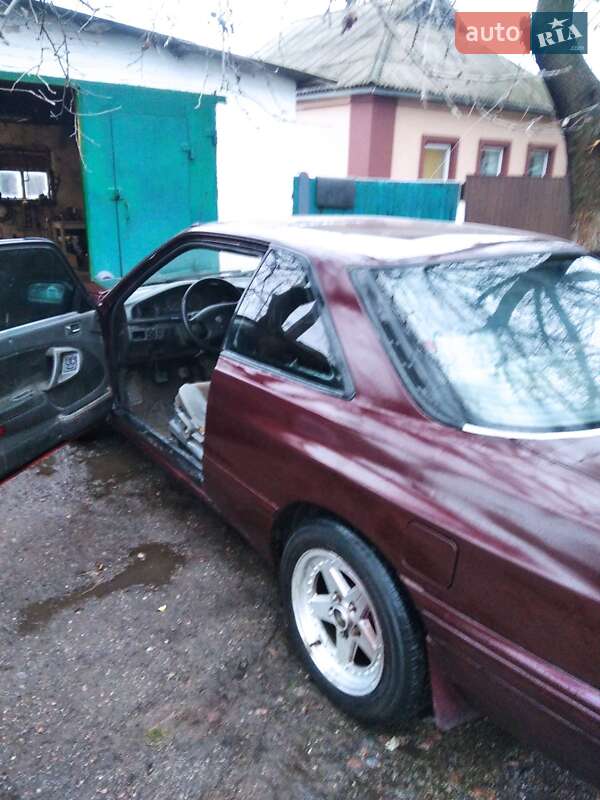 Купе Mazda 626 1987 в Александровке