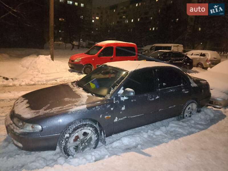 Седан Mazda 626 1993 в Львове