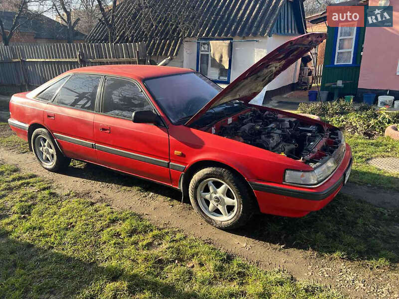 Седан Mazda 626 1988 в Полтаве