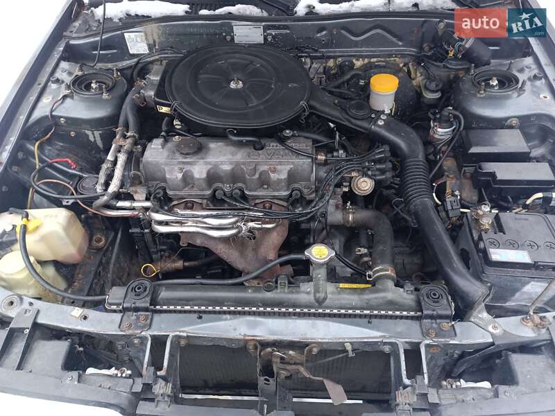 Хэтчбек Mazda 626 1990 в Ровно