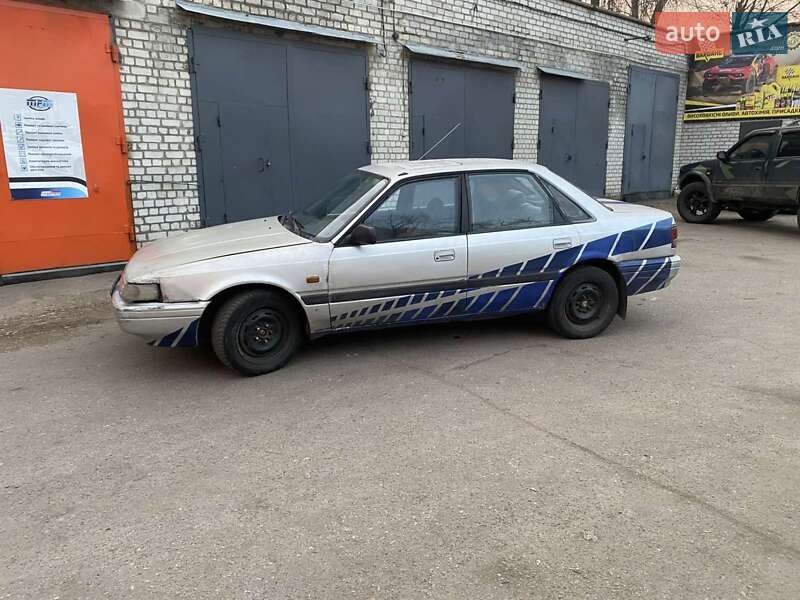 Хэтчбек Mazda 626 1989 в Кременчуге