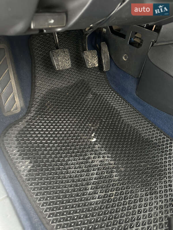 Хэтчбек Mazda 626 1997 в Ровно