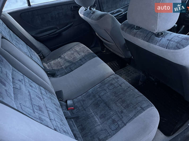 Хэтчбек Mazda 626 1999 в Львове