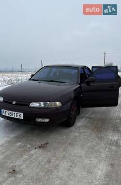 Седан Mazda 626 1993 в Угринові