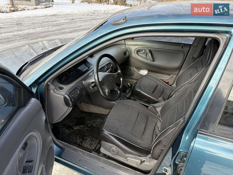 Седан Mazda 626 1993 в Рожнятові