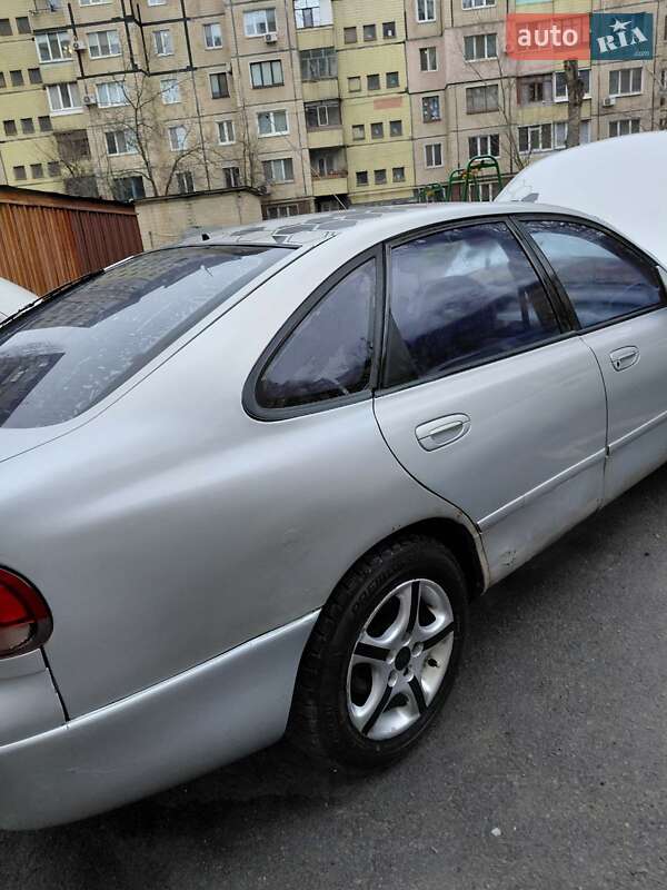 Седан Mazda 626 1996 в Кривому Розі