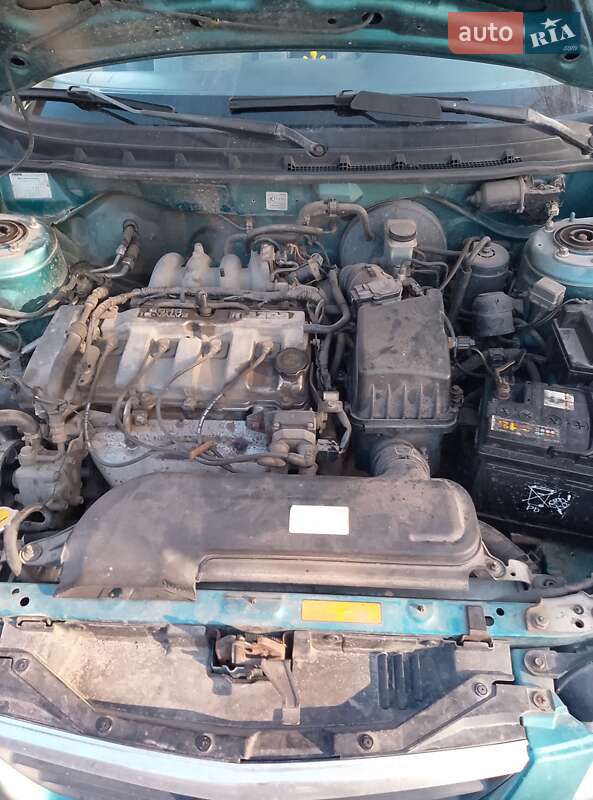 Хетчбек Mazda 626 2001 в Львові